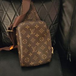 Shoulder Bag By Louis Vuitton 