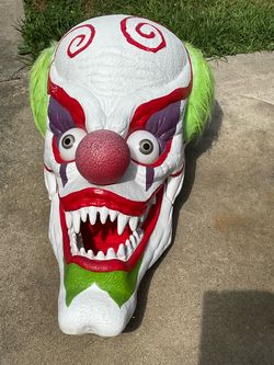 Spooky Clown Head and Hands