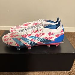 ADIDAS PREDATORS.1 (NEGOTIABLE) SIZE 8.5