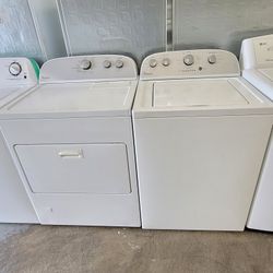 Whirlpool Top Loading Washer With Gas Dryer Set 