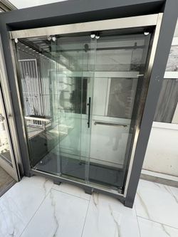 Special Price Standard Shower Door

Dimension: 60” W x 75” H