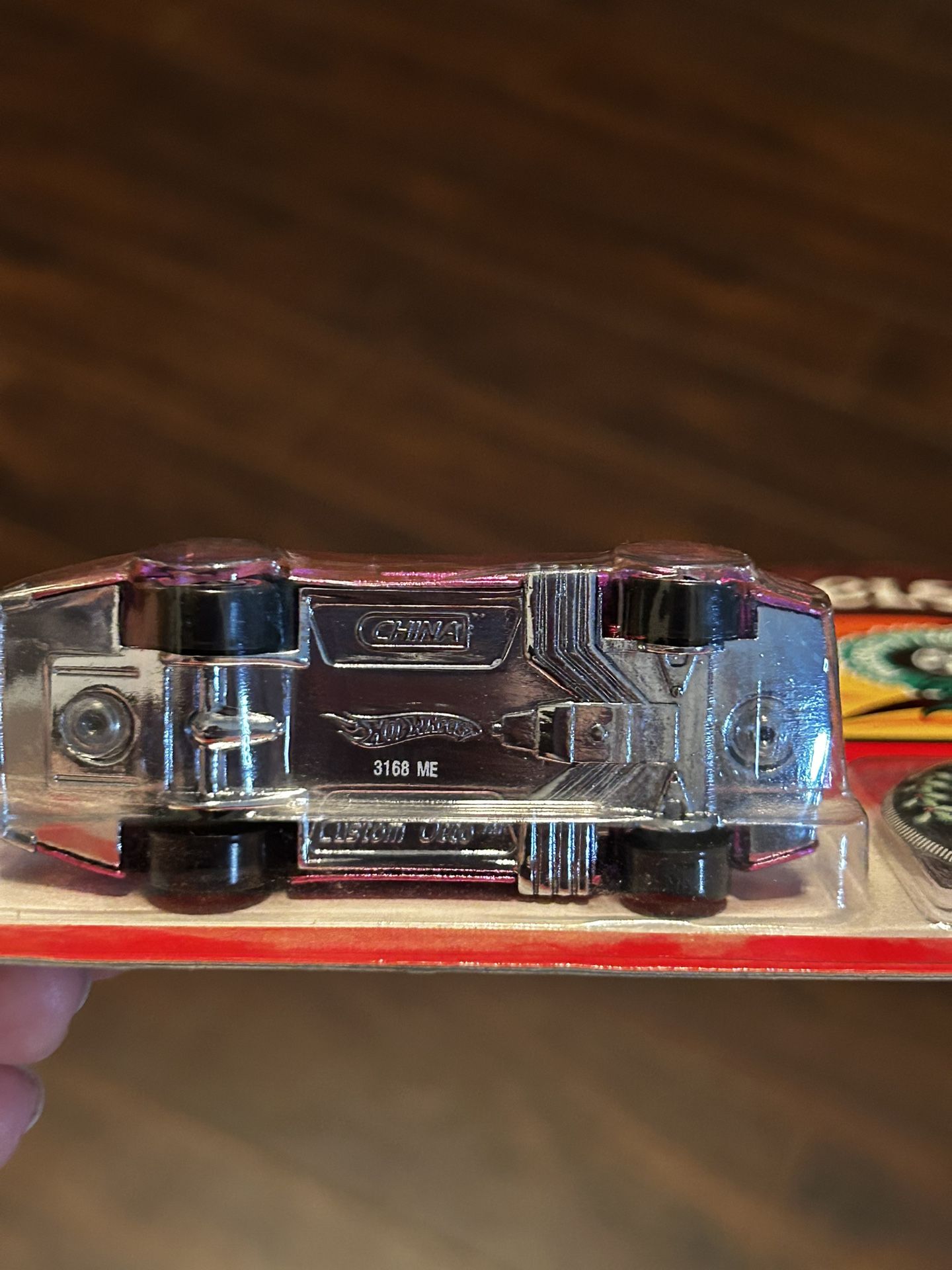 ホットウィール EMPLOYEE HOLIDAY CAR CUSTOM OTTO Hot Wheels Custom Otto Diecast Car (Orange) (No Packaging