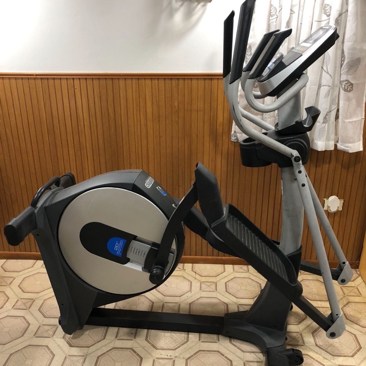 Proform elliptical 10.0 ce sale