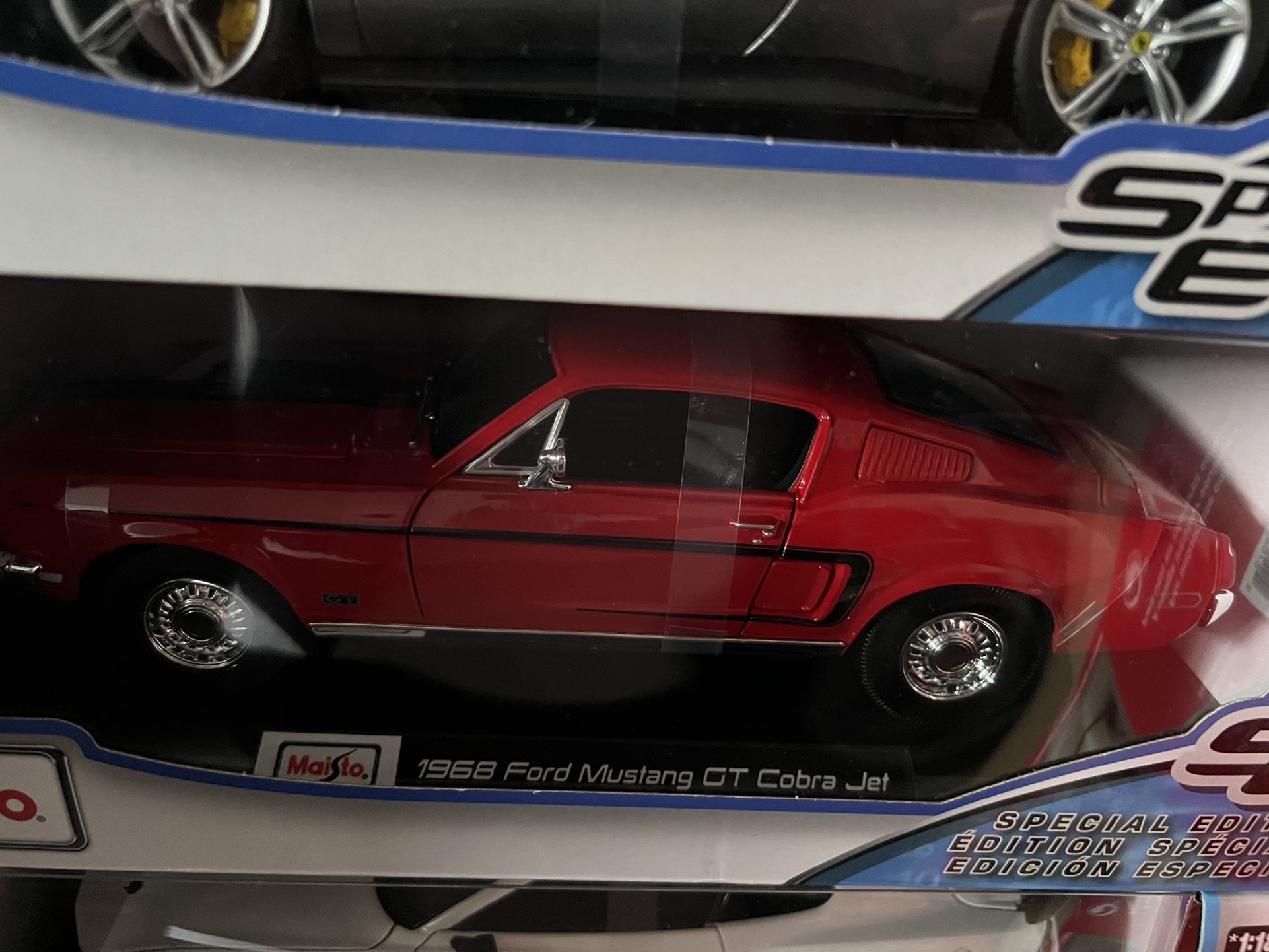 Mustang Toy Car Classic Red 1/18
