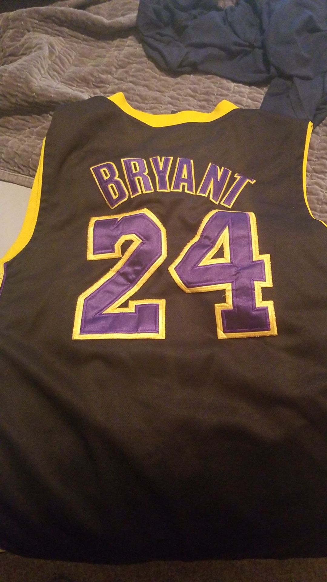 Kobe bryant hollywood nights jersey size xl for Sale in Lemoore, CA -  OfferUp