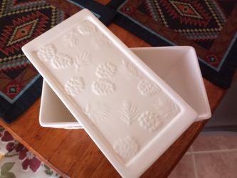 Real Home EARTHENWARE Loaf Pan Pinecone Pattern WITH Lid And Handles 