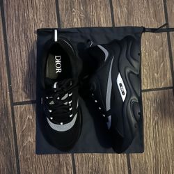 Dior B22