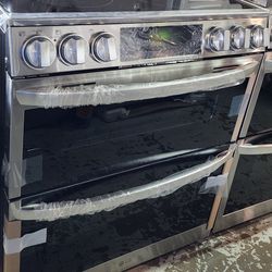 LG 30-in Glass Top 5 burners (4.3-cu ft )/ 3-cu ft Air Fry Convection Oven Freestanding Double Oven Electric Range ( Stainless Steel )