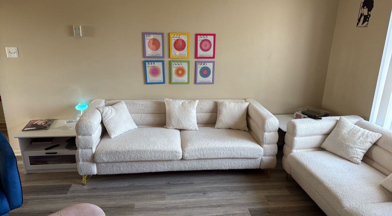 WHITE SOFA COUCH