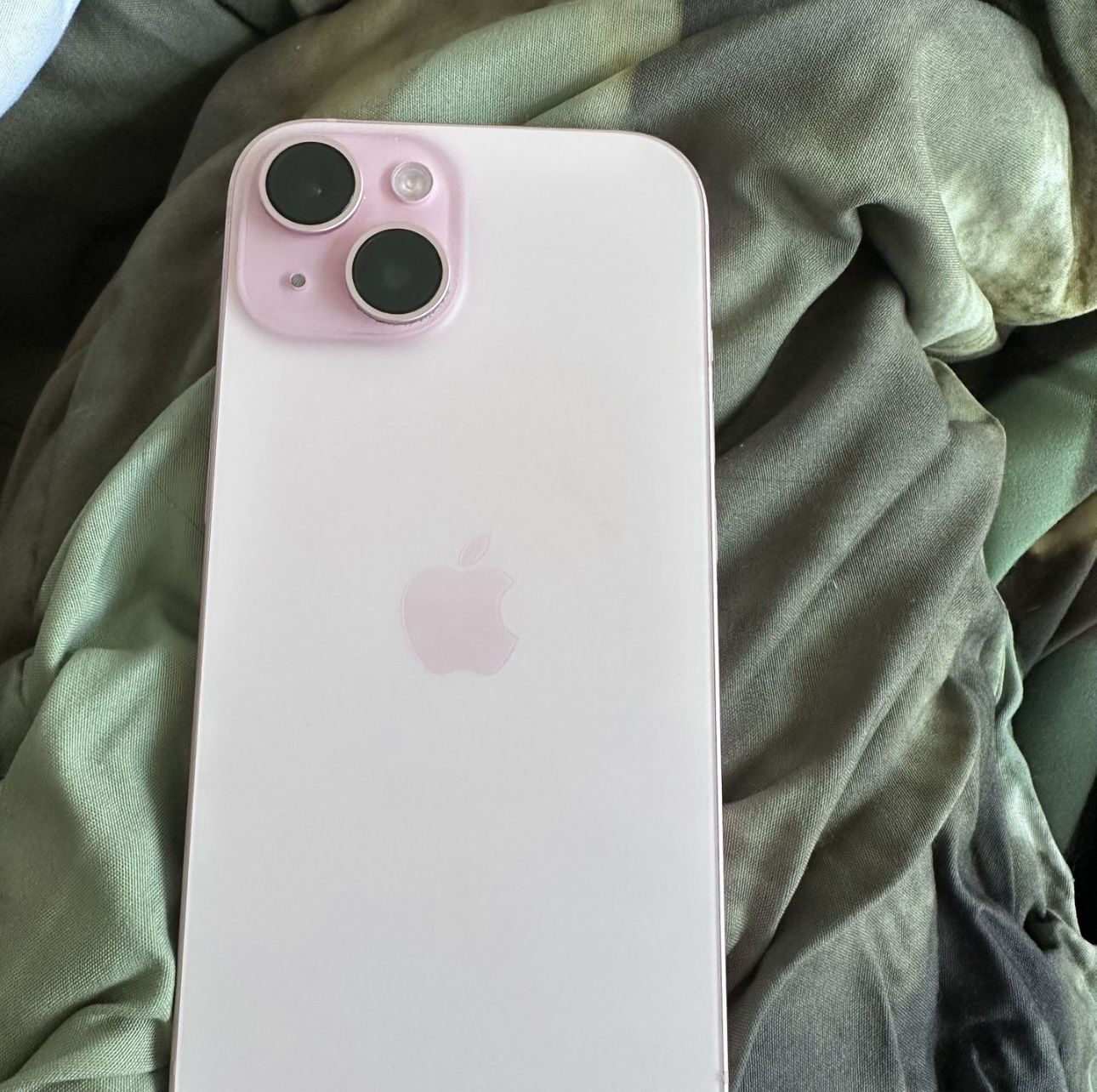 iPhone 15 Plus