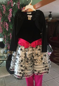 Girl dress with sweaters size 6