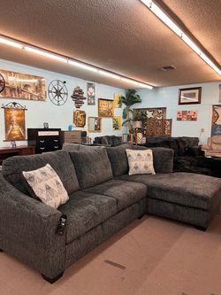 🔥Hot Deal🔥Brand New 2pc Name Brand Sectional Couch $1299, Payment available, Delivery Available