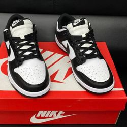 Panda dunk shoes size: 8