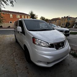 2018 Nissan Nv200