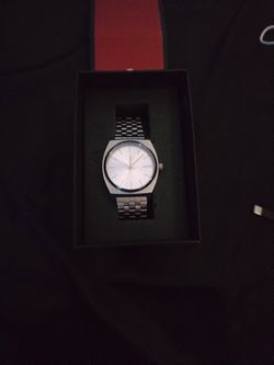 Nixon Watch