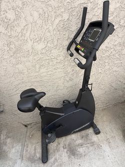 Life Fitness Integrity Upright Bike