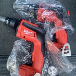 Milwaukee Fuel Screw Gun 