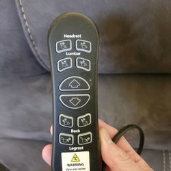 Remote Recliner Works. 