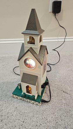 Vintage Avon 2000 Majestic Inspirational Chapel Christmas Clock