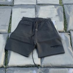 Black Essential Short