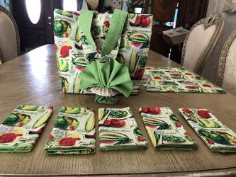 Placemats, Napkins, and Market Tote set!