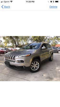 JEEP CHEROKEE LATITUD $14,500 37,691 MILES // NO PAPELES NO LICENCIA NO PROBLEMA