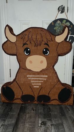 Highland Cow Piñata