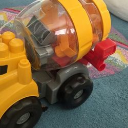 Doplo LEGO TOY TRUCK