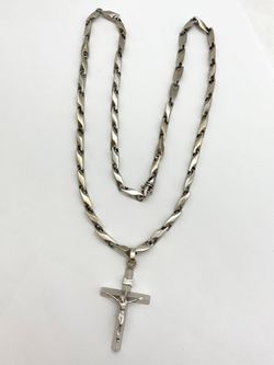 22" WHITE GOLD CHAIN & PENDANT #15584