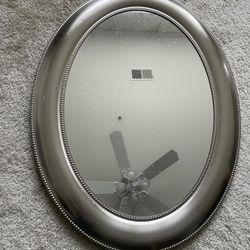 Steal Deal! Gorgeous Elegant! Oval Mirror Silver Beaded Metal Frame Vanity Accent - Velvet Back - High Quality