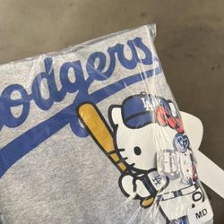 Dodgers Hello Kitty Hoodie Giveaway 2026