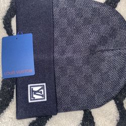 Loui V Beanie