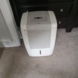 Dehumidifier 