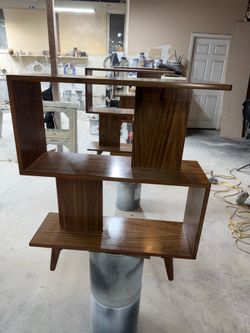 Bookshelf/display shelf