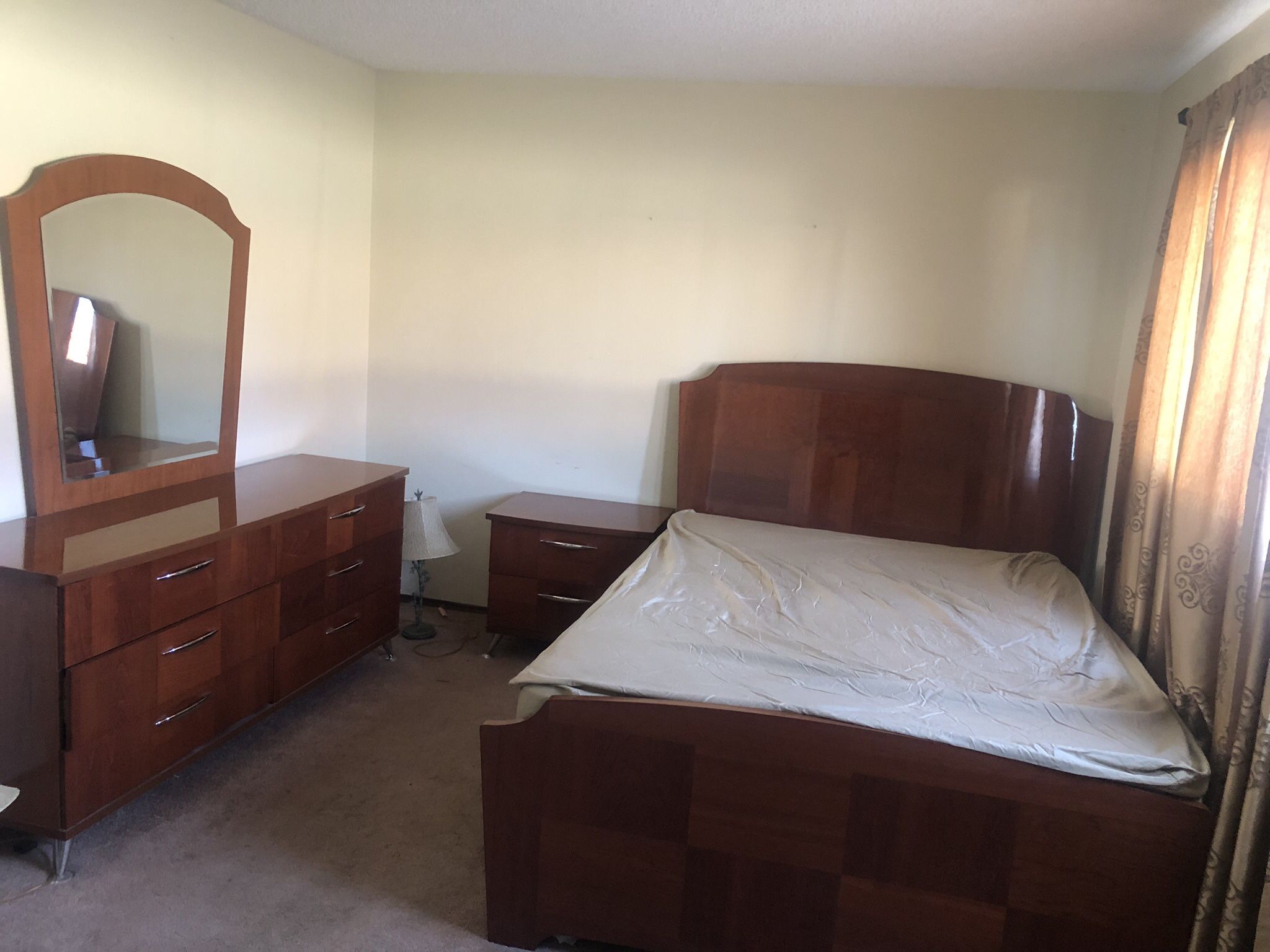 Queen Bedroom Set- 3 Piece