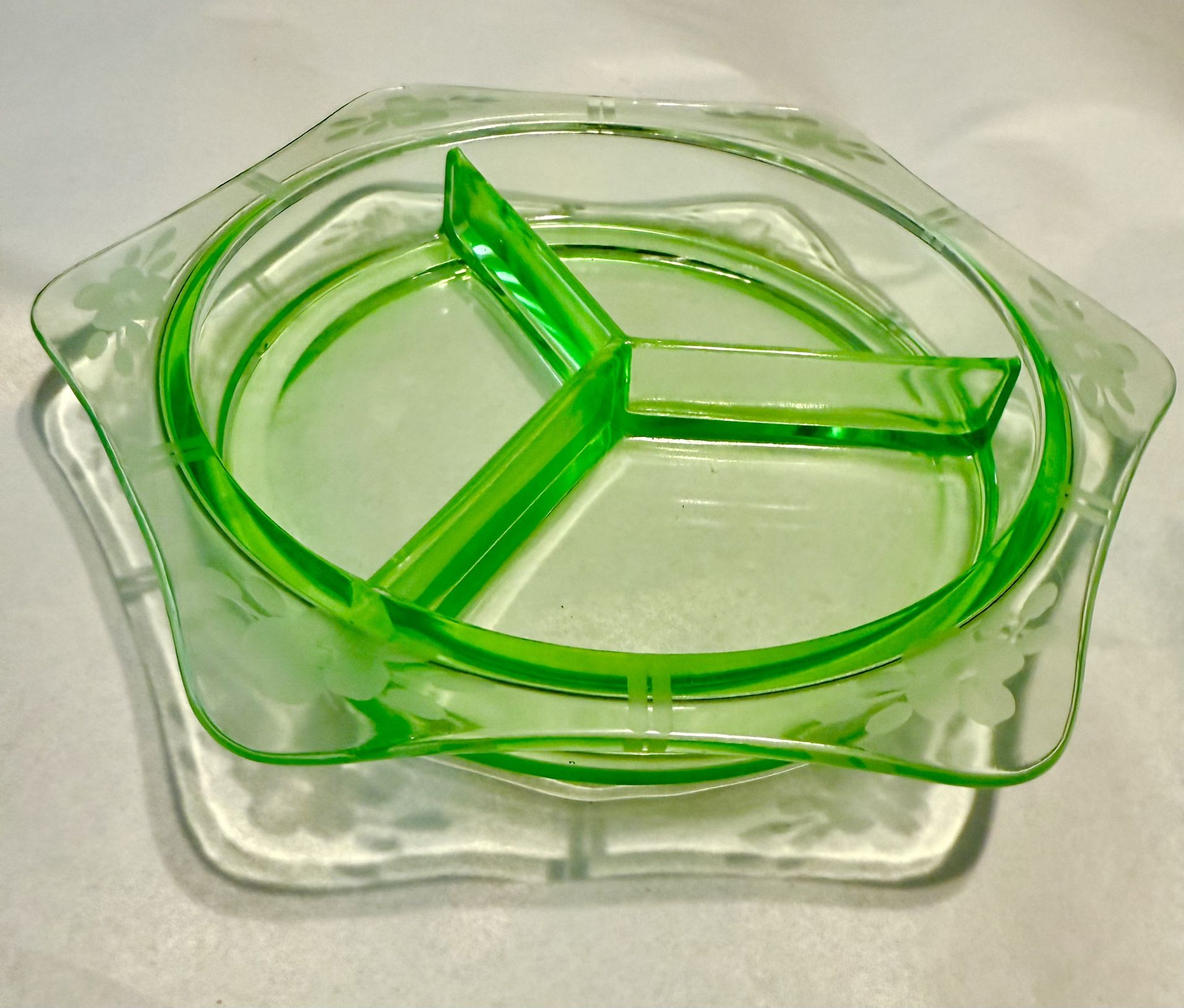 Antique 1930's Vaseline Uranium Depression Glass Relish Hors D'oeuvre Tray Bowl