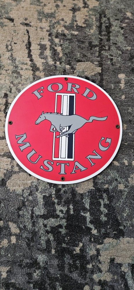 Ford Mustang Sign (11 3/4" Diameter)
