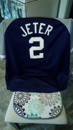 Derek Jeter jersey XL