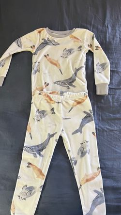 Kids 3t pajamas