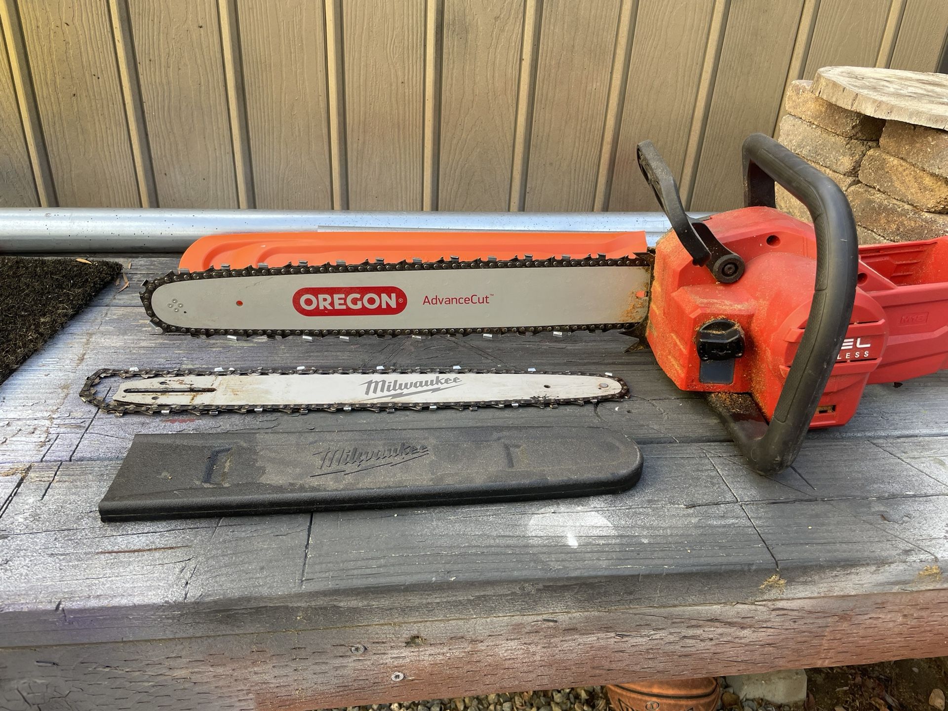 M18 Rear Handle Chainsaw, Upgraded Bar
