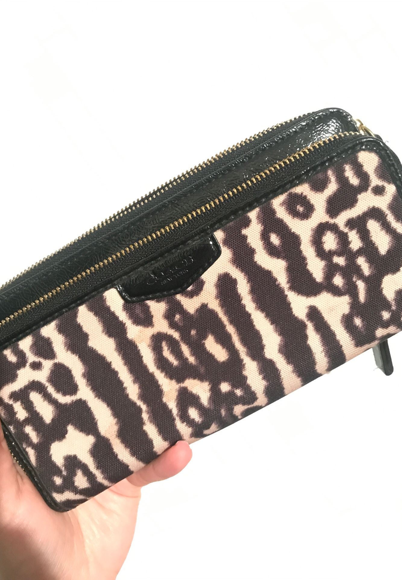 Coach wallet (large)