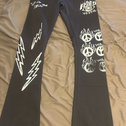 Nova Men Stacked Sweats 