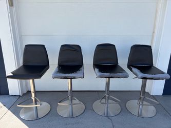 Set of 4 Black Faux Leather Bar Stools