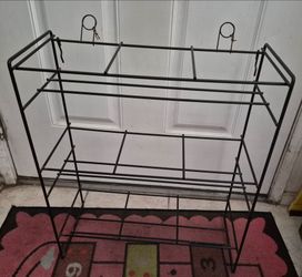 Bathroom hanging shelf