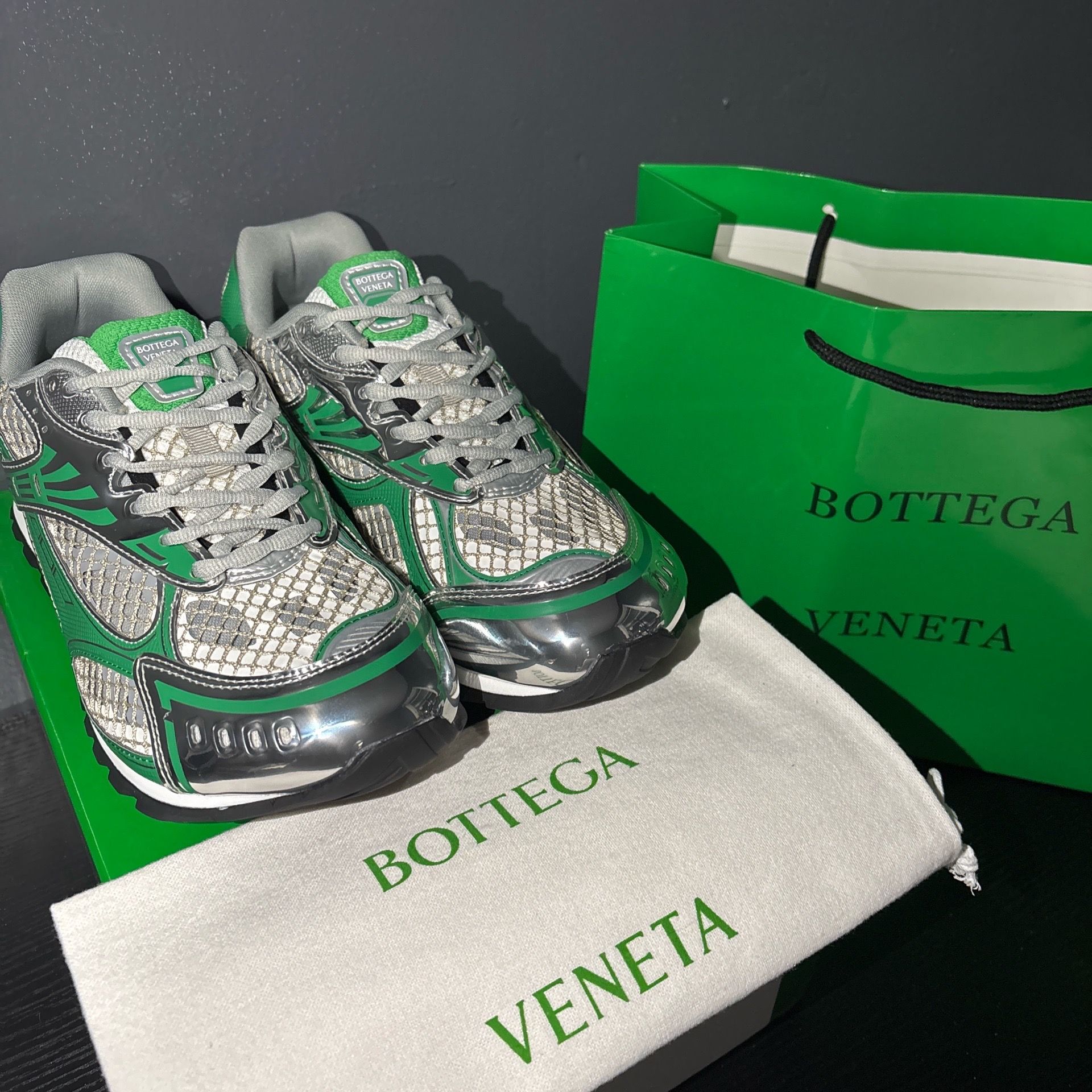 BOTTEGA VENETA Orbit Runner ‘Silver/Green’