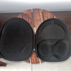 Bose Noise Cancelling Headphones 700 (Black) 