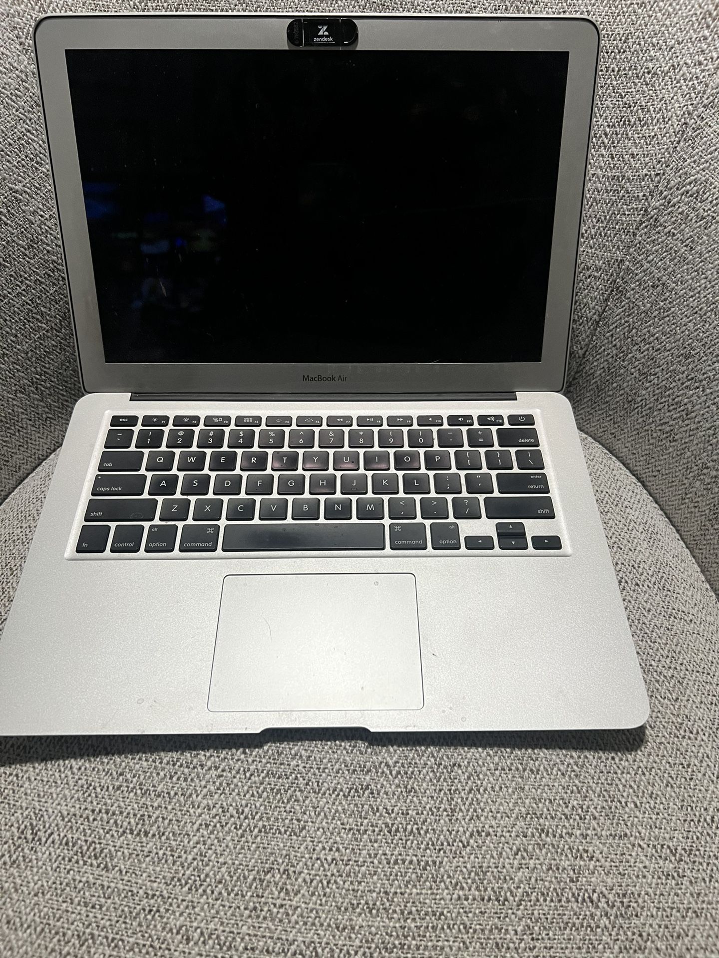2011 MacBook Air 13 Inch