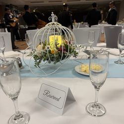 White carriages with candle included