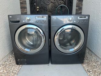 LG Washer and Dryer Set