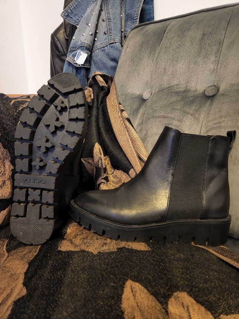 Black Aldo Chelsea Boots